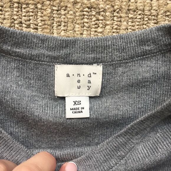 Grey beaded top, XS  - Picture 8 of 8